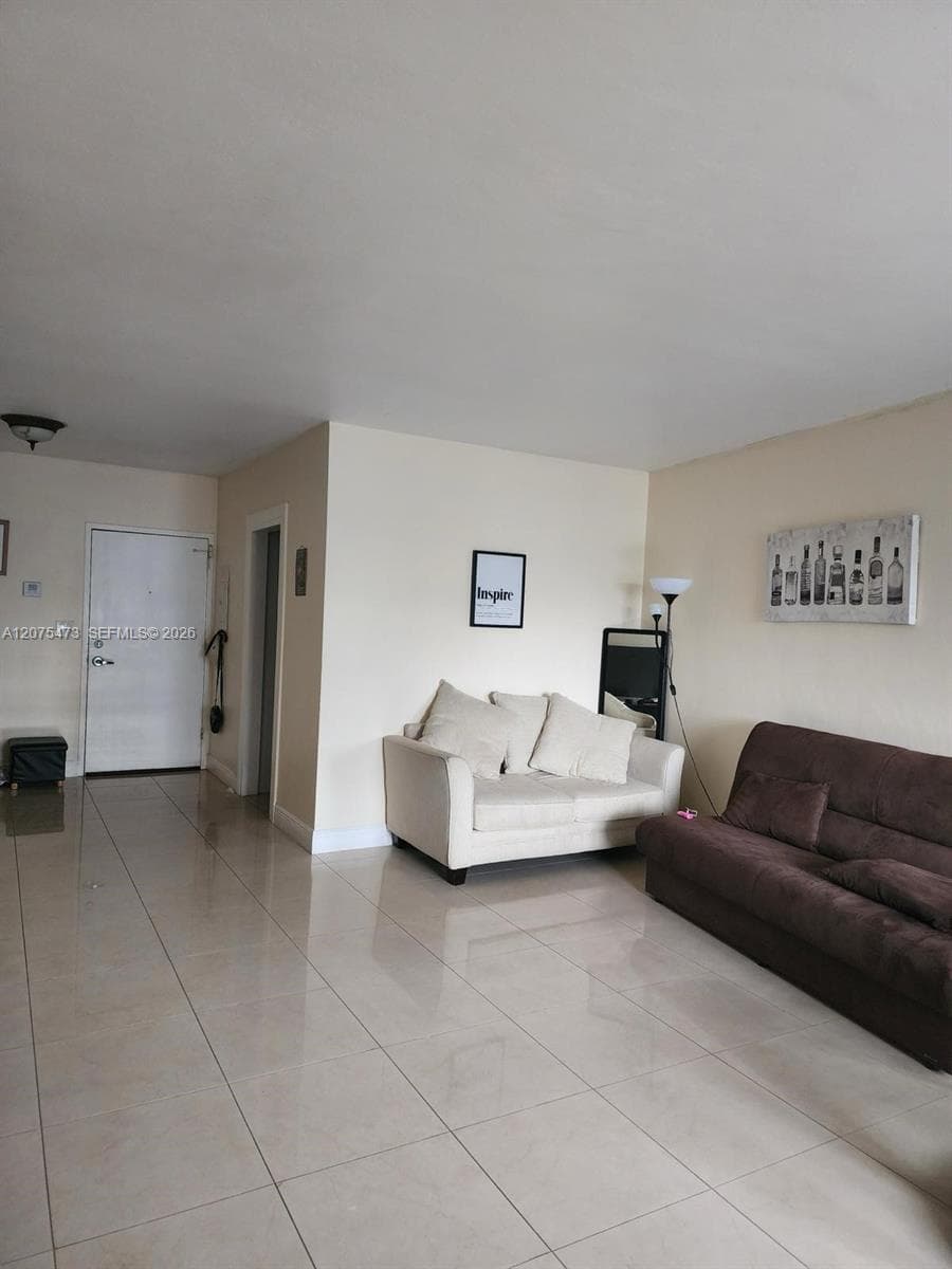 7441 Wayne Ave # 3O, Miami Beach, FL 33141