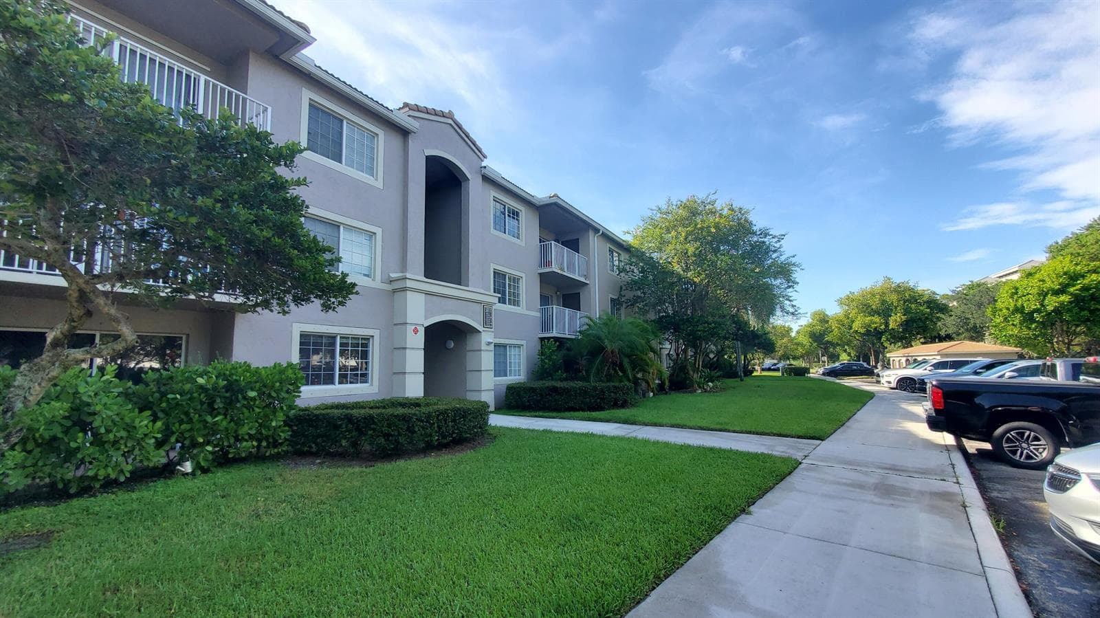 5011 WILES Road # 104, Coconut Creek, FL 33073