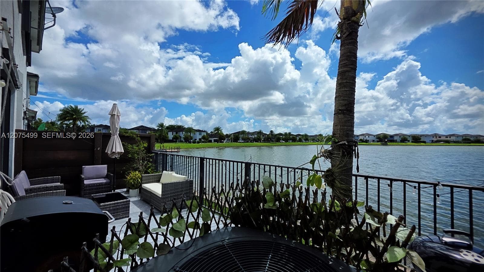 16017 NW 91st Ct, Miami Lakes, FL 33018 — zdjęcie 5