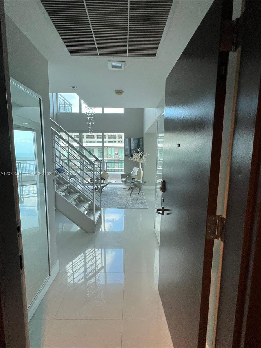 60 SW 13th St # 5210, Miami, FL 33130 — zdjęcie 2