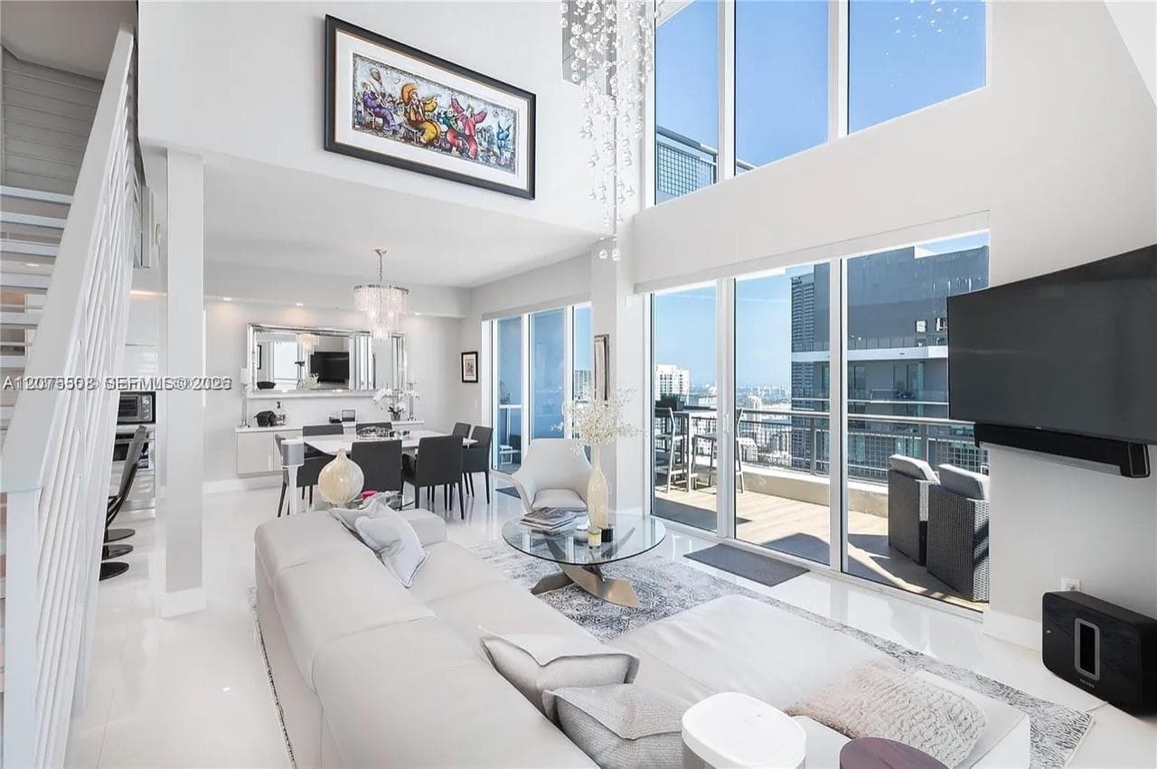 60 SW 13th St # 5210, Miami, FL 33130 — zdjęcie 3