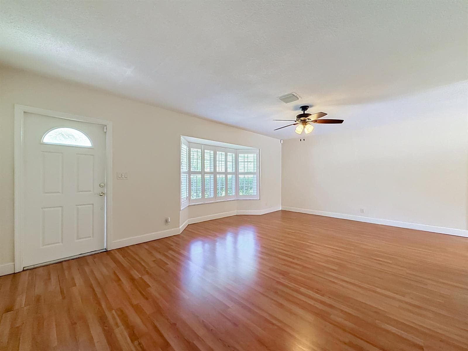 8300 NW 16TH Street, Coral Springs, FL 33071 — zdjęcie 5