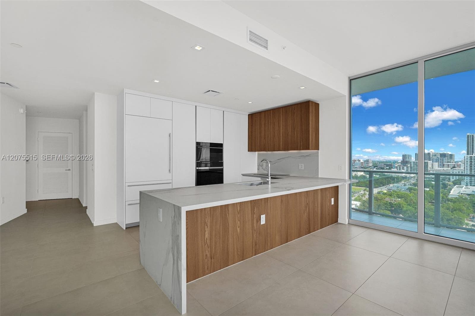 1400 Biscayne Blvd # 1706, Miami, FL 33132 — zdjęcie 4