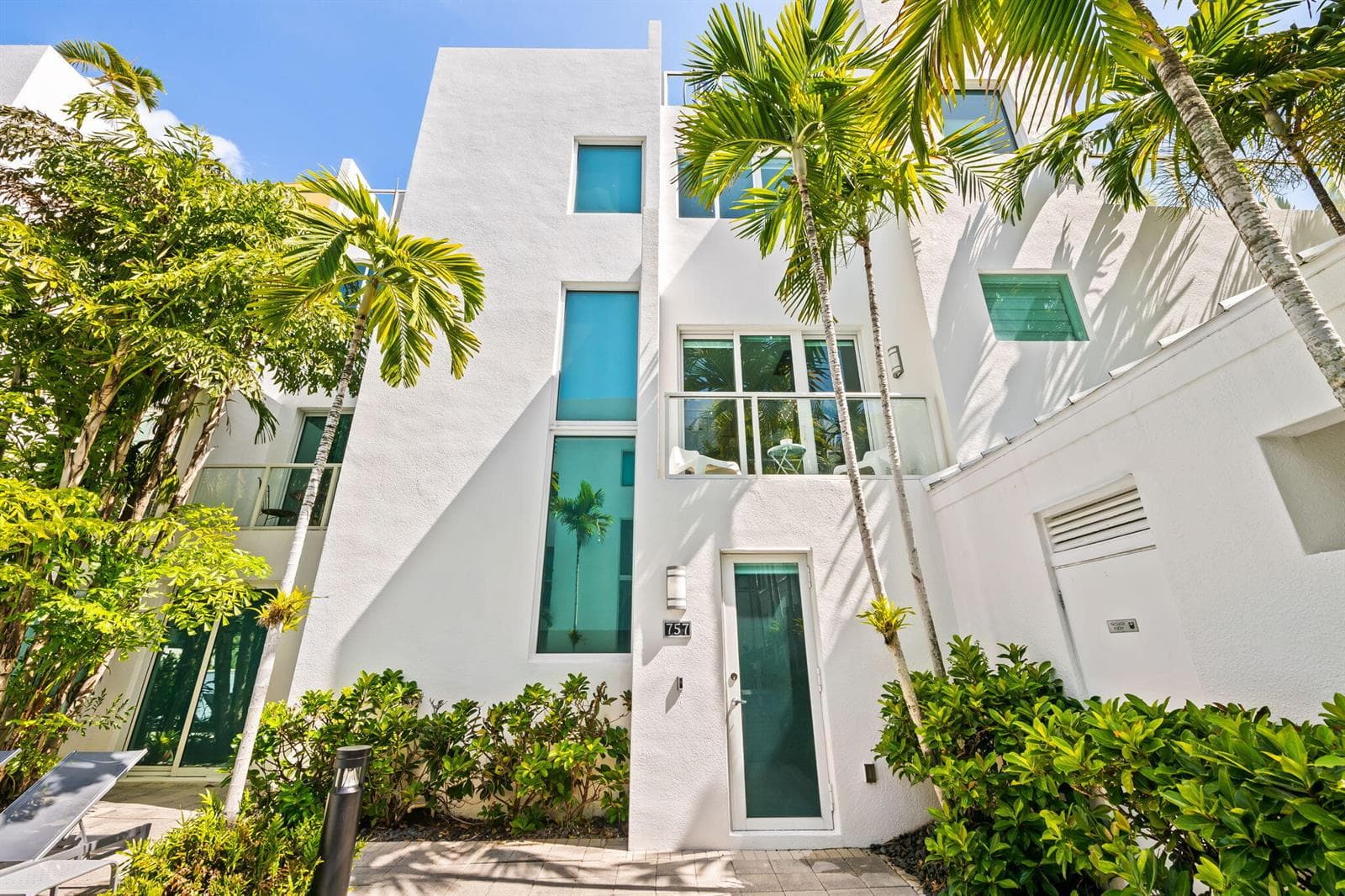 757 NE 4TH Avenue, Fort Lauderdale, FL 33304 — zdjęcie 3