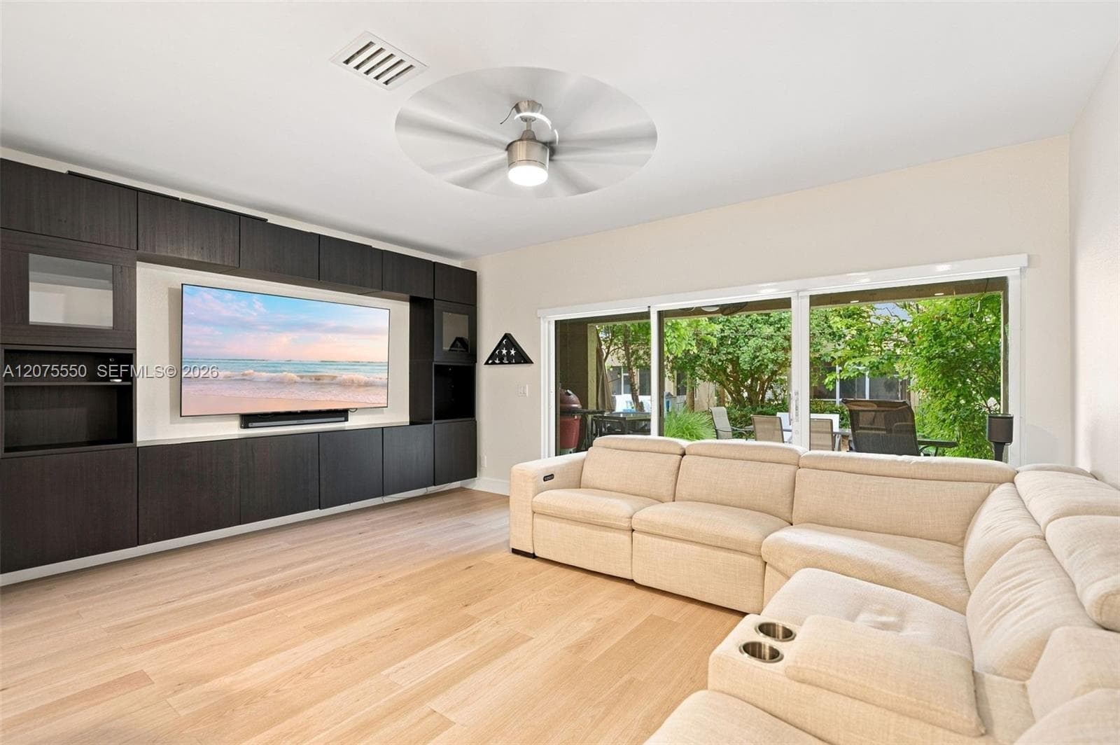 355 SW 121st Ave # 355, Pembroke Pines, FL 33025 — zdjęcie 2