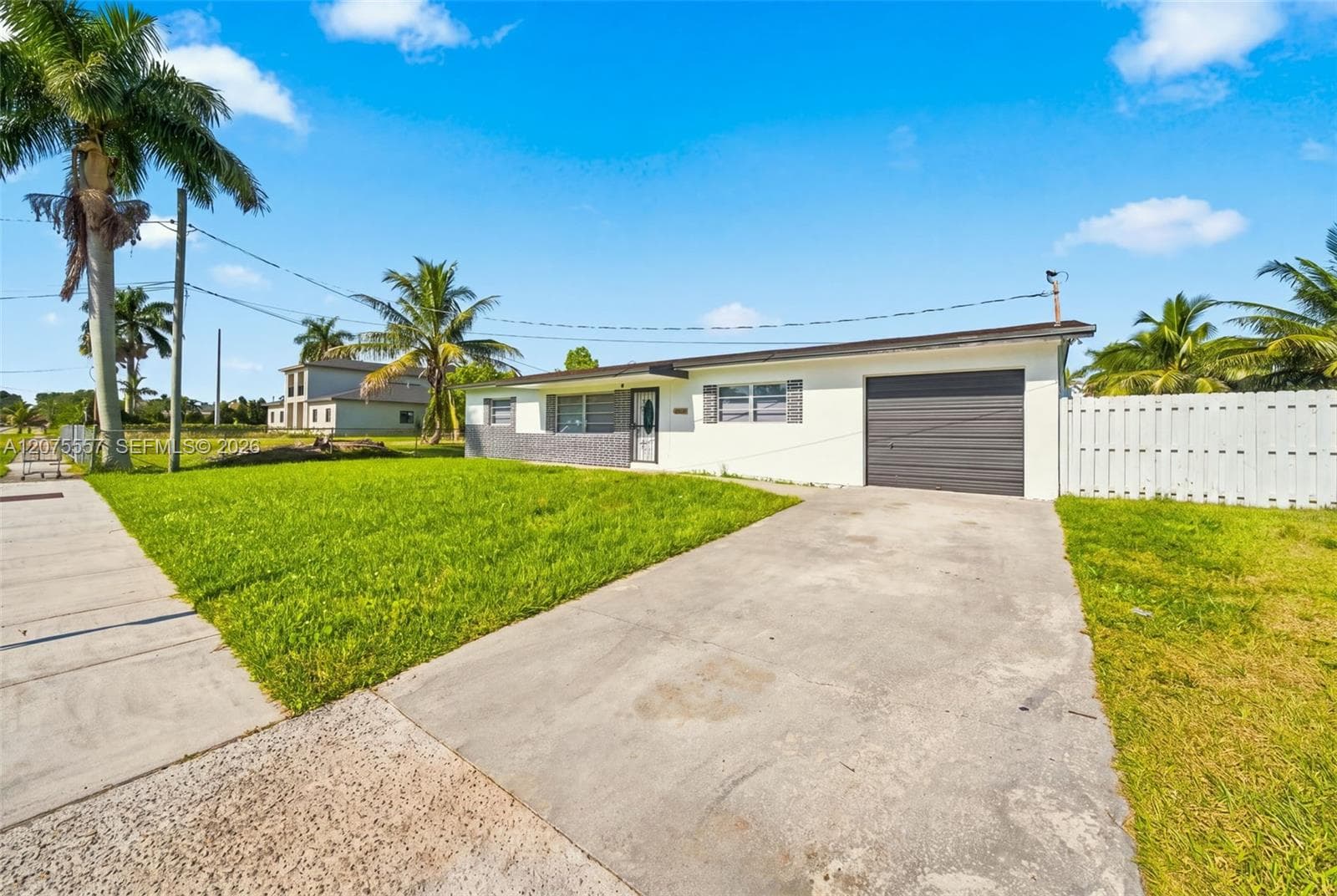11000 NW 21st Ct # 11000, Miami, FL 33167 — zdjęcie 3