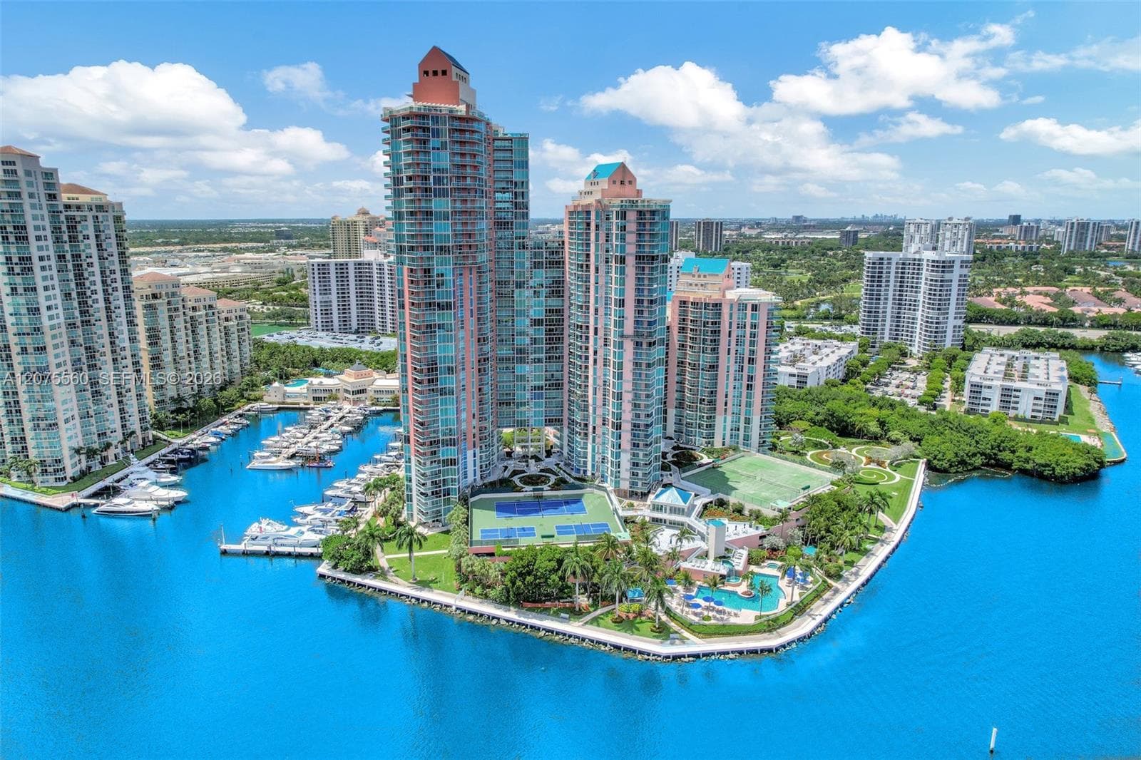 3370 Hidden Bay Dr # 815, Aventura, FL 33180 — zdjęcie 4
