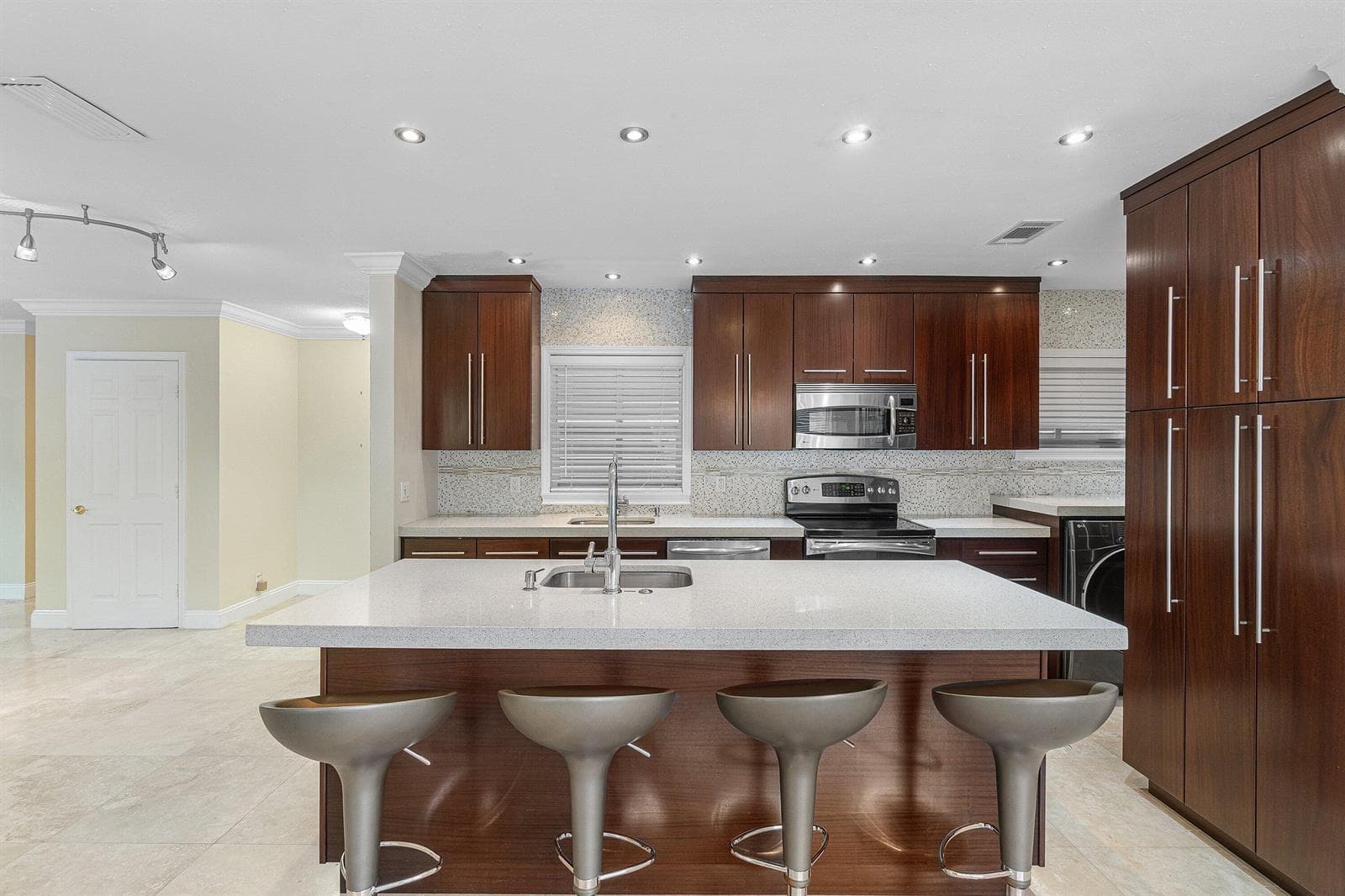317 NE 2ND Street, Boca Raton, FL 33432 — zdjęcie 3
