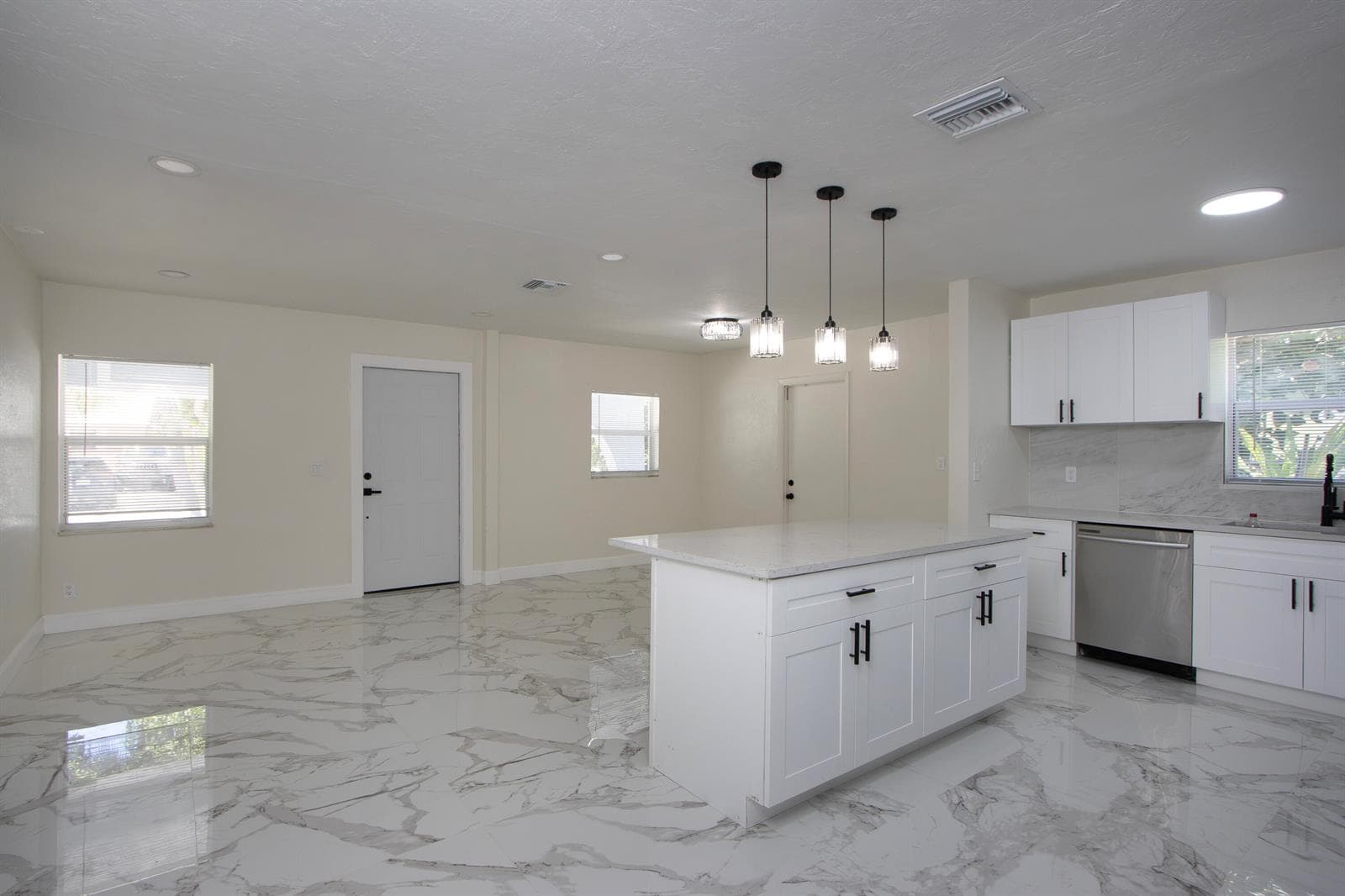 1830 NE 2ND Lane NE, Boynton Beach, FL 33435 — zdjęcie 3