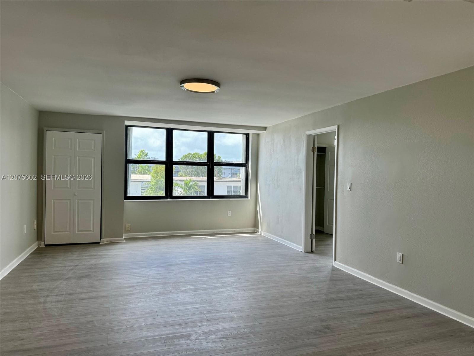 3702 NE 171st St # 15, North Miami Beach, FL 33160 — zdjęcie 5