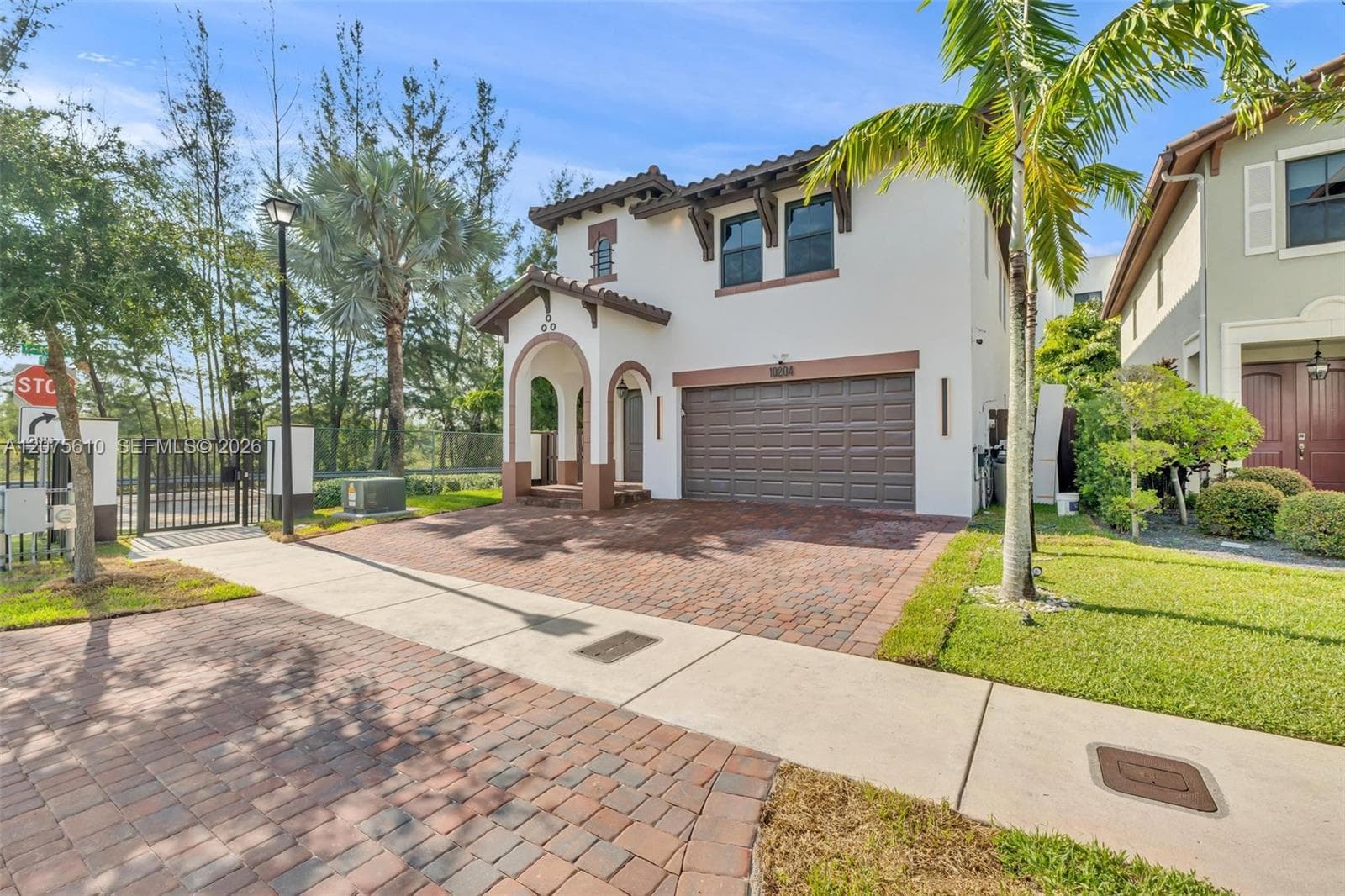 10204 NW 86th St, Doral, FL 33178 — zdjęcie 2