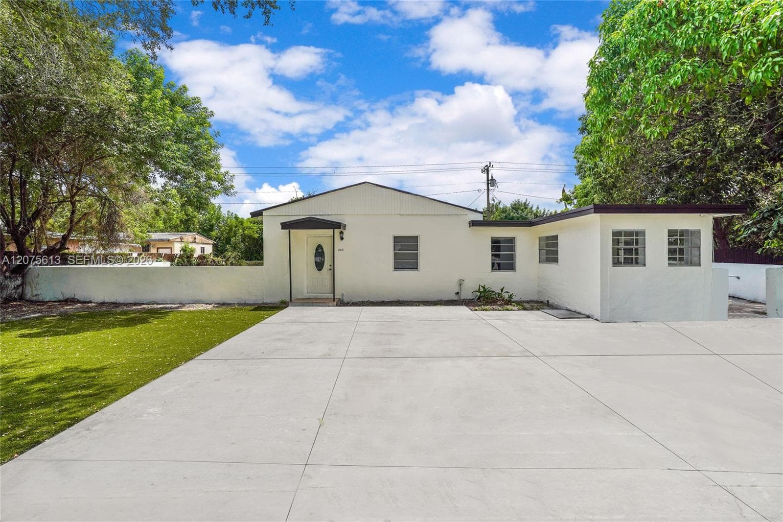 360 NW 179th Ter, Miami Gardens, FL 33169 — zdjęcie 2