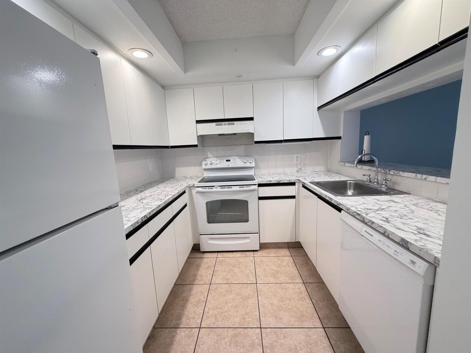 1300 SW 125TH Avenue # 103K, Pembroke Pines, FL 33027 — zdjęcie 2