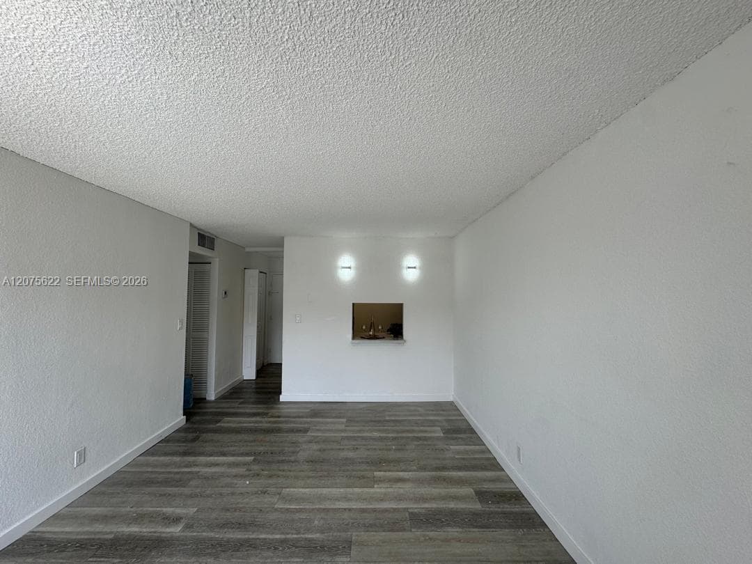 4550 NW 9th St # 709E, Miami, FL 33126 — zdjęcie 5