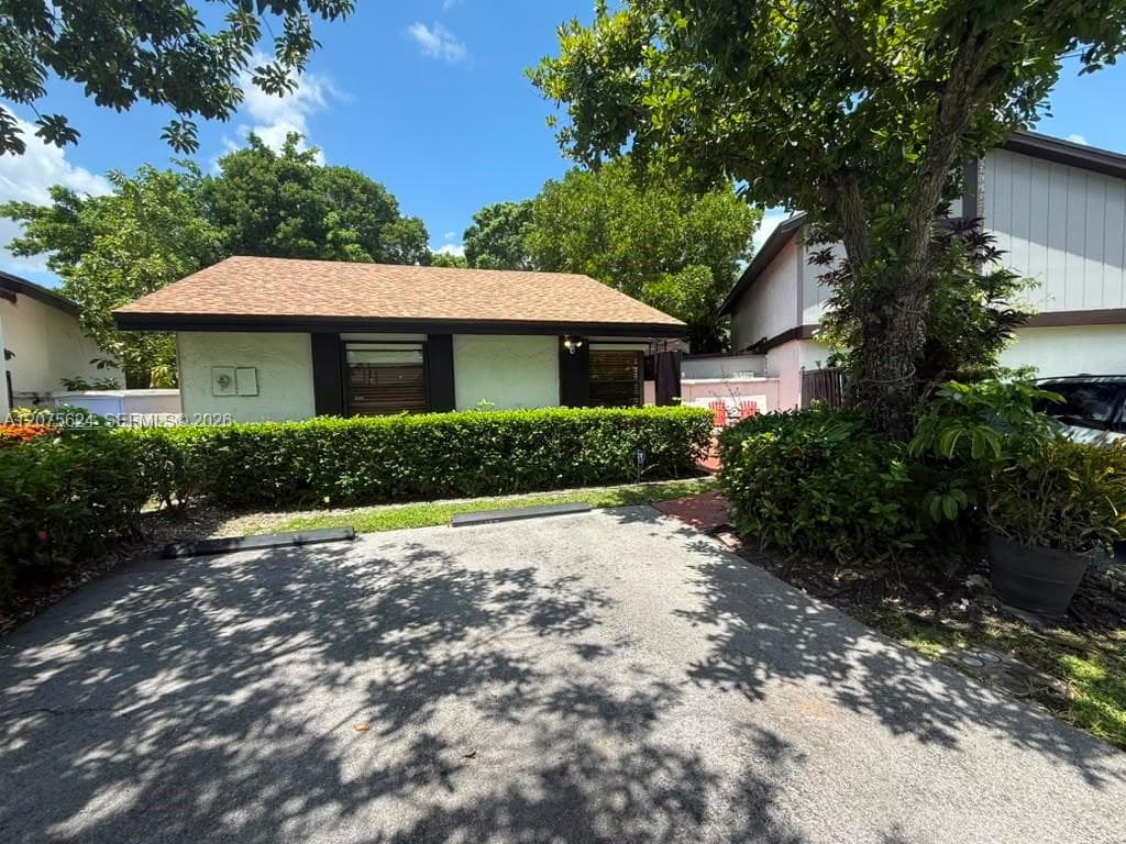 1470 Flamingo Ct, Pembroke Pines, FL 33026 — zdjęcie 3