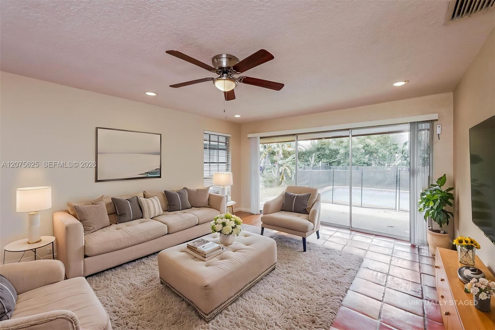 7518 NW 42nd Dr, Coral Springs, FL 33065 — zdjęcie 3