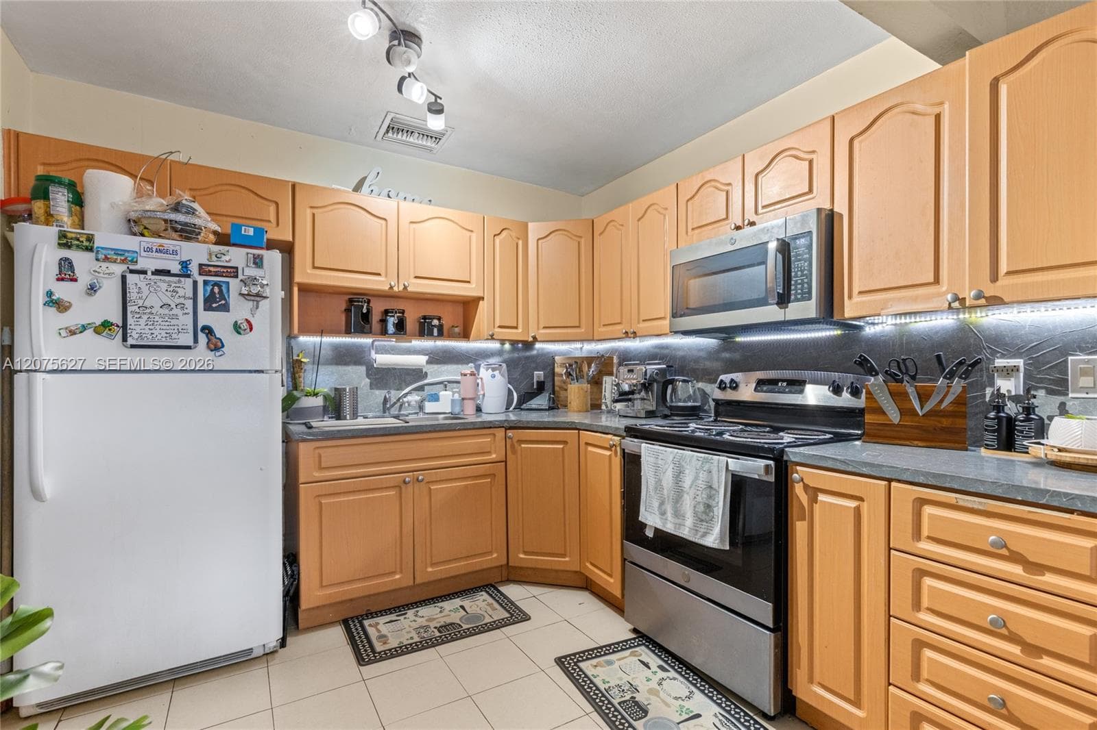 755 Harem Ave, Opa-Locka, FL 33054 — zdjęcie 2