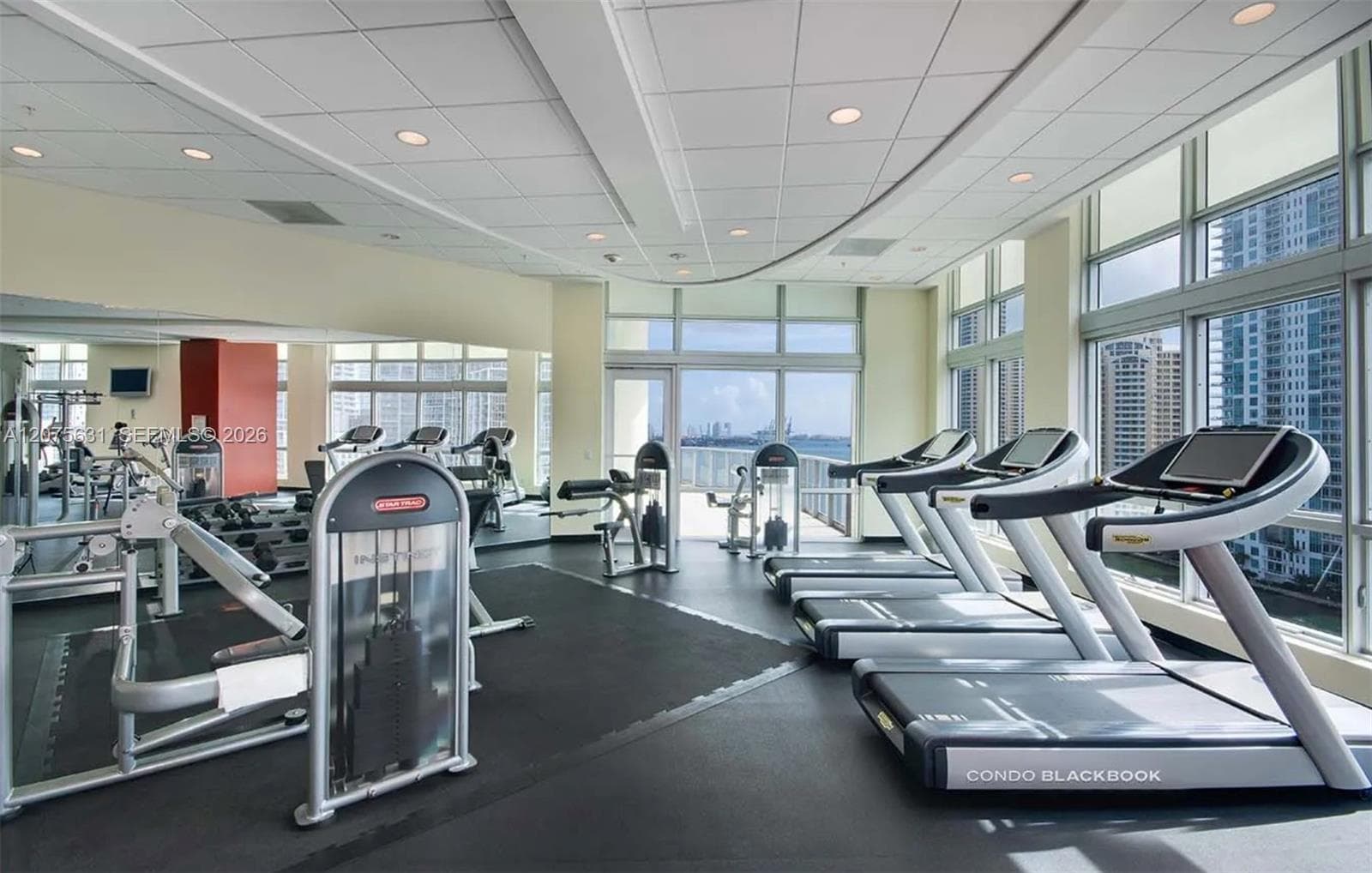 300 S Biscayne Blvd # T-2207, Miami, FL 33131 — zdjęcie 4