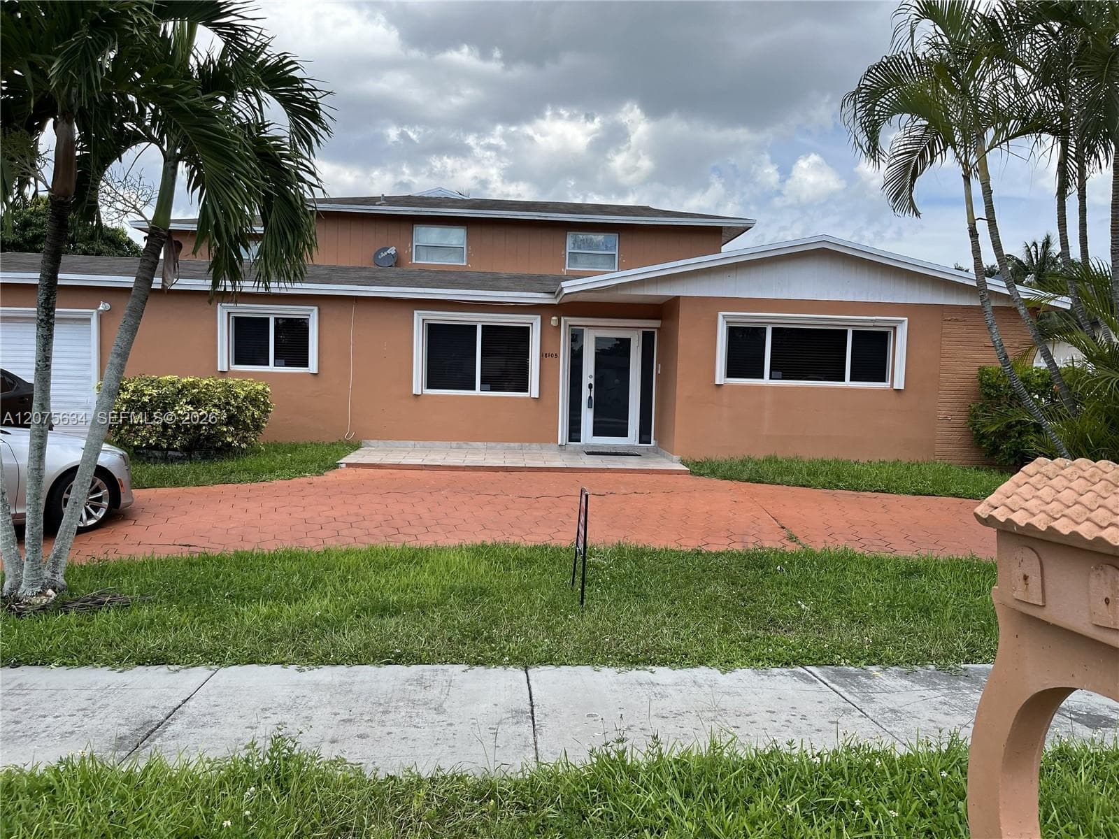 18105 NW 81st Ct, Hialeah, FL 33015