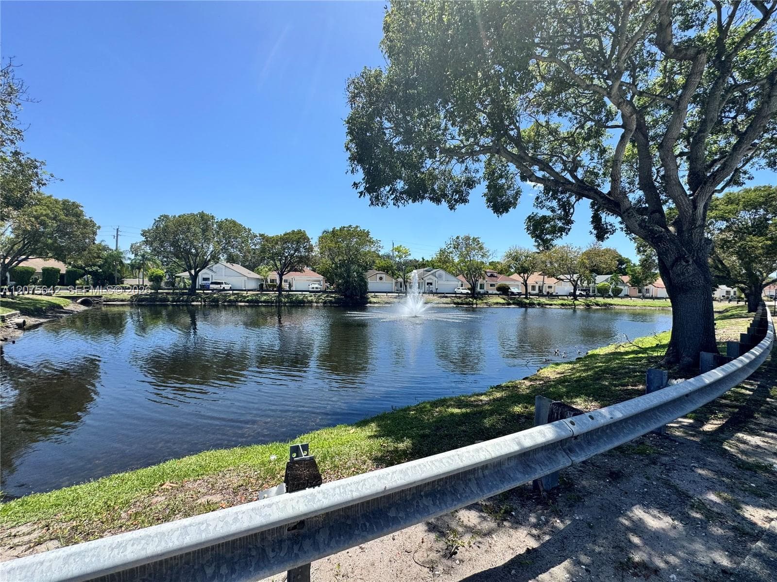 840 W Palm Run Dr, North Lauderdale, FL 33068 — zdjęcie 2