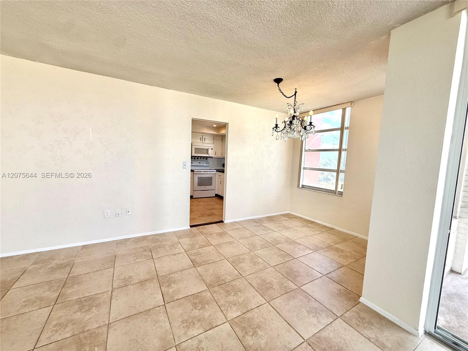 1351 NE Miami Gardens Dr # 626E, Miami, FL 33179 — zdjęcie 5