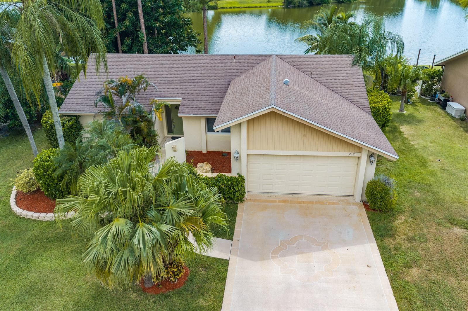 217 PARKWOOD Drive S, Royal Palm Beach, FL 33411 — zdjęcie 4