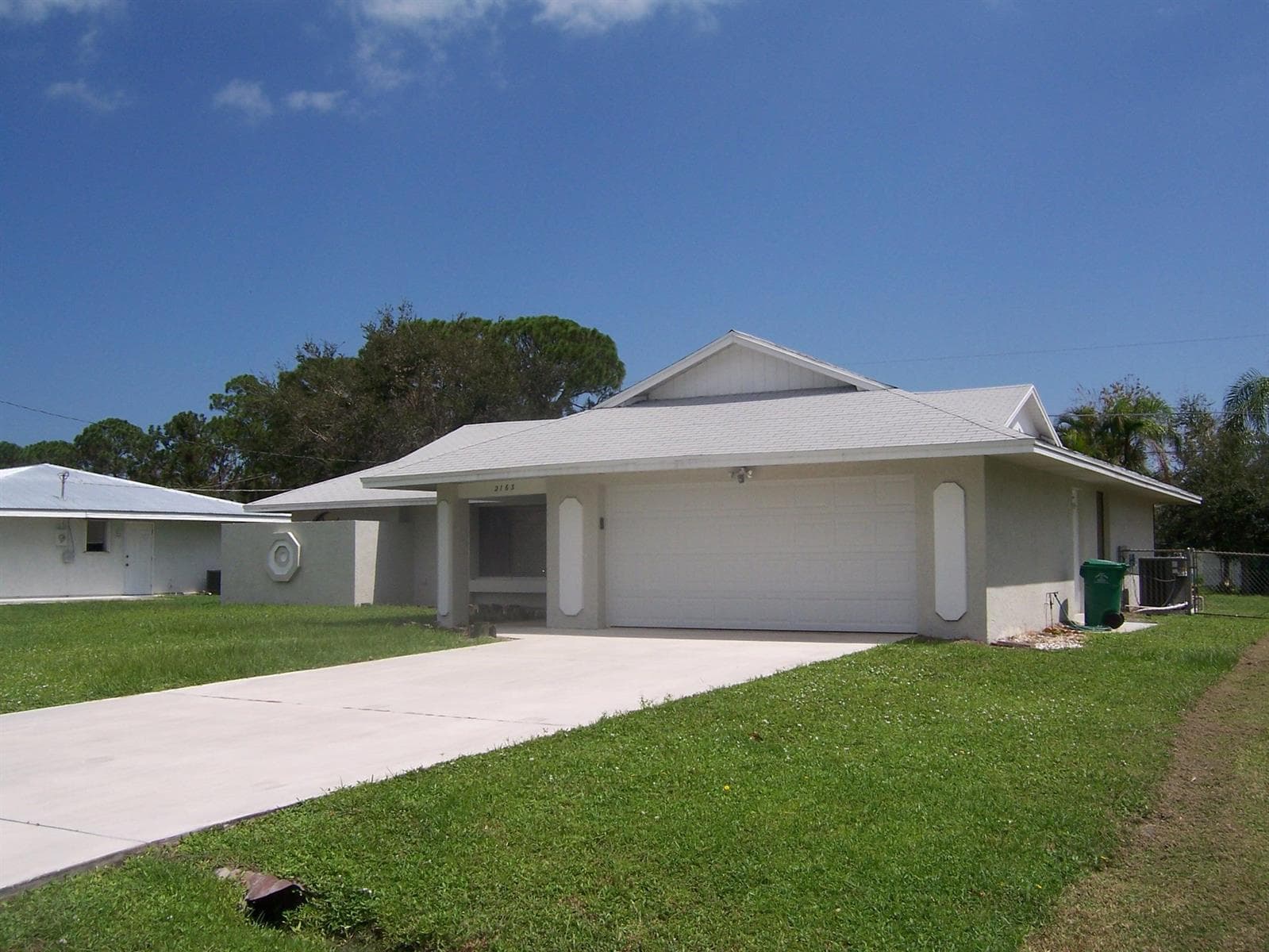 2163 SE SHELTER Drive, Port St. Lucie, FL 34952 — zdjęcie 2