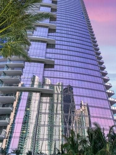 851 NE 1st Ave # 2107, Miami, FL 33132 — zdjęcie 2