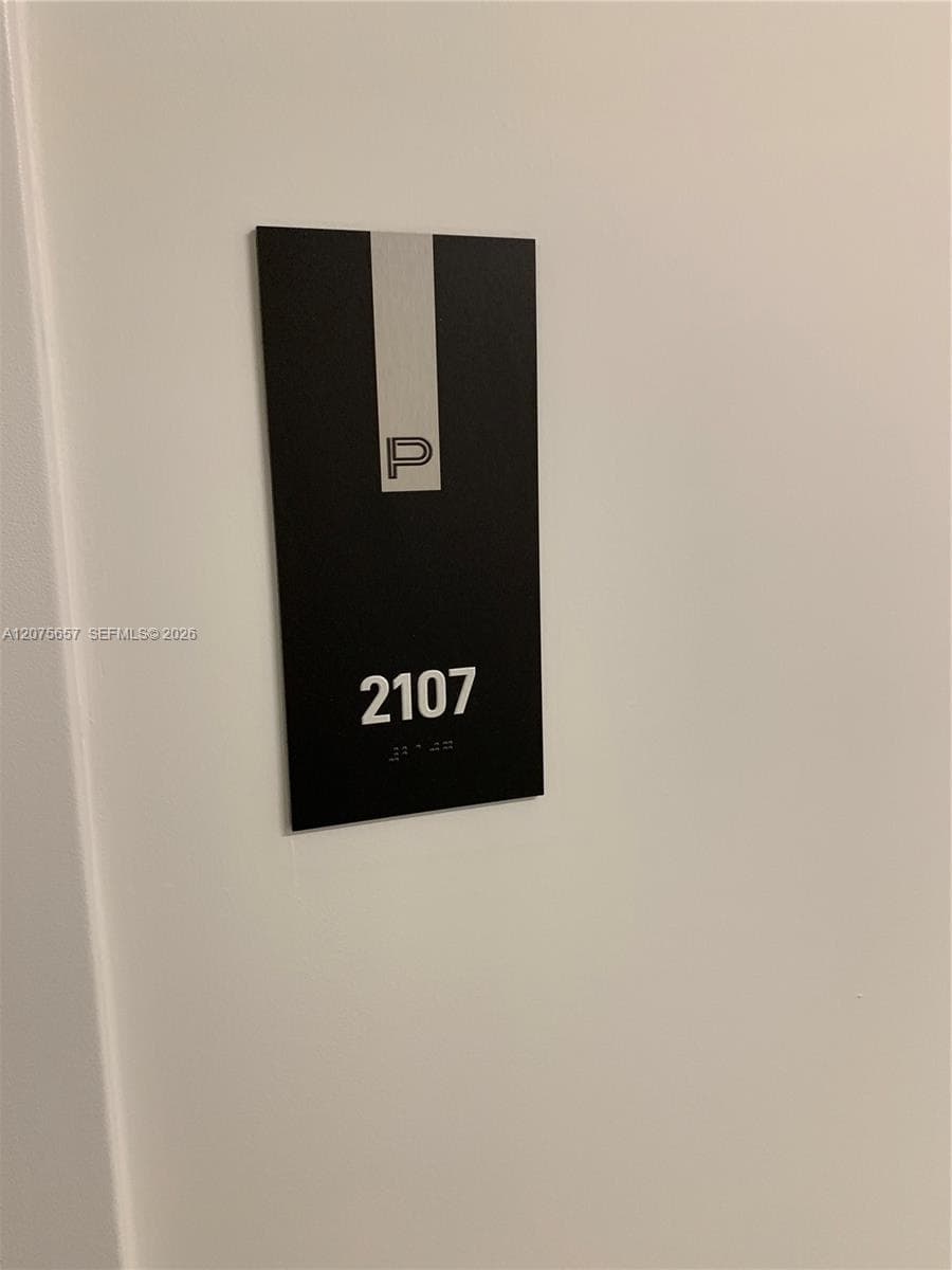 851 NE 1st Ave # 2107, Miami, FL 33132 — zdjęcie 3