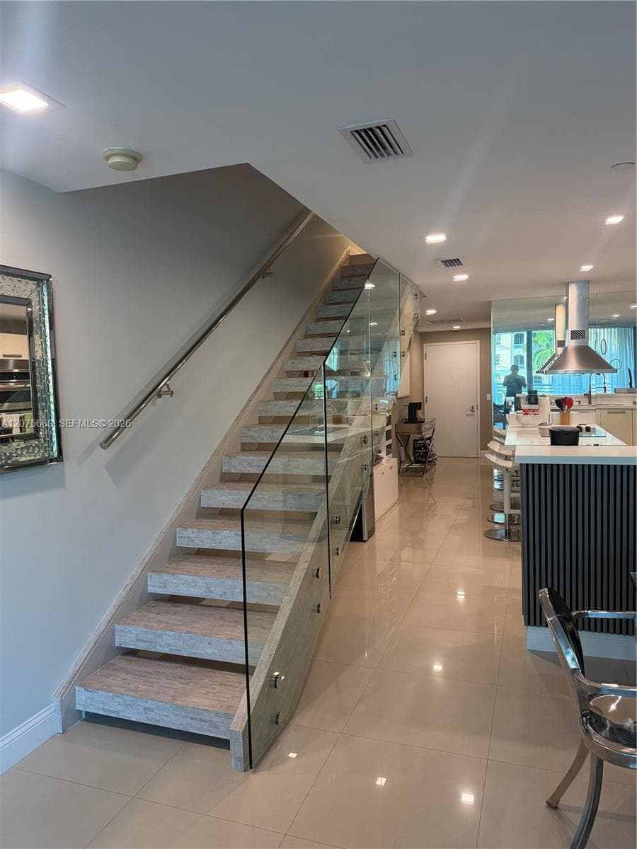 2950 NE 188th St # 325, Aventura, FL 33180 — zdjęcie 5