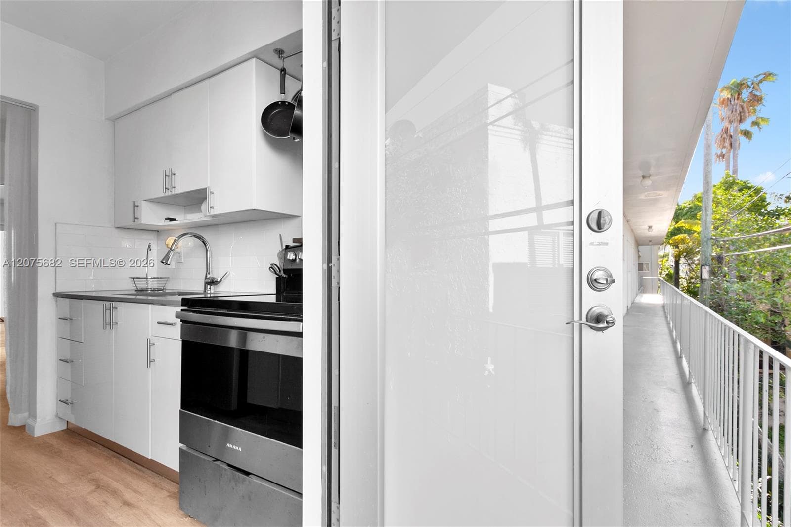 641 Espanola Way # 24, Miami Beach, FL 33139 — zdjęcie 3