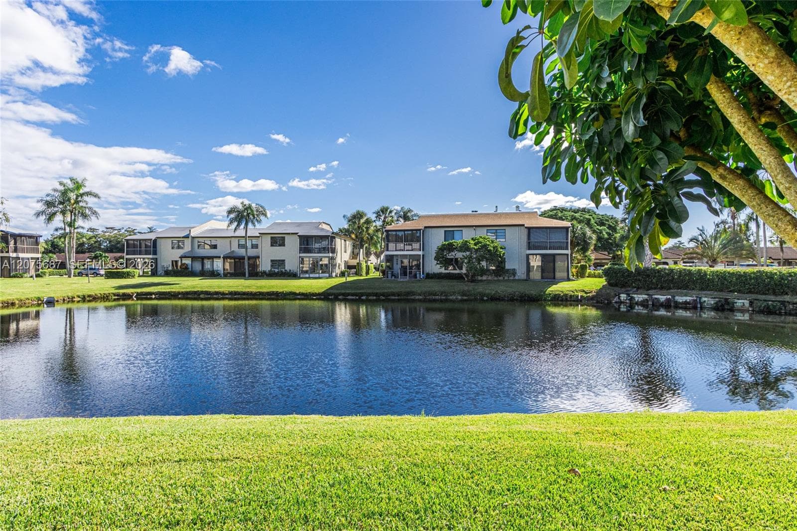 8566 Casa Del Lago # H, Boca Raton, FL 33433 — zdjęcie 2