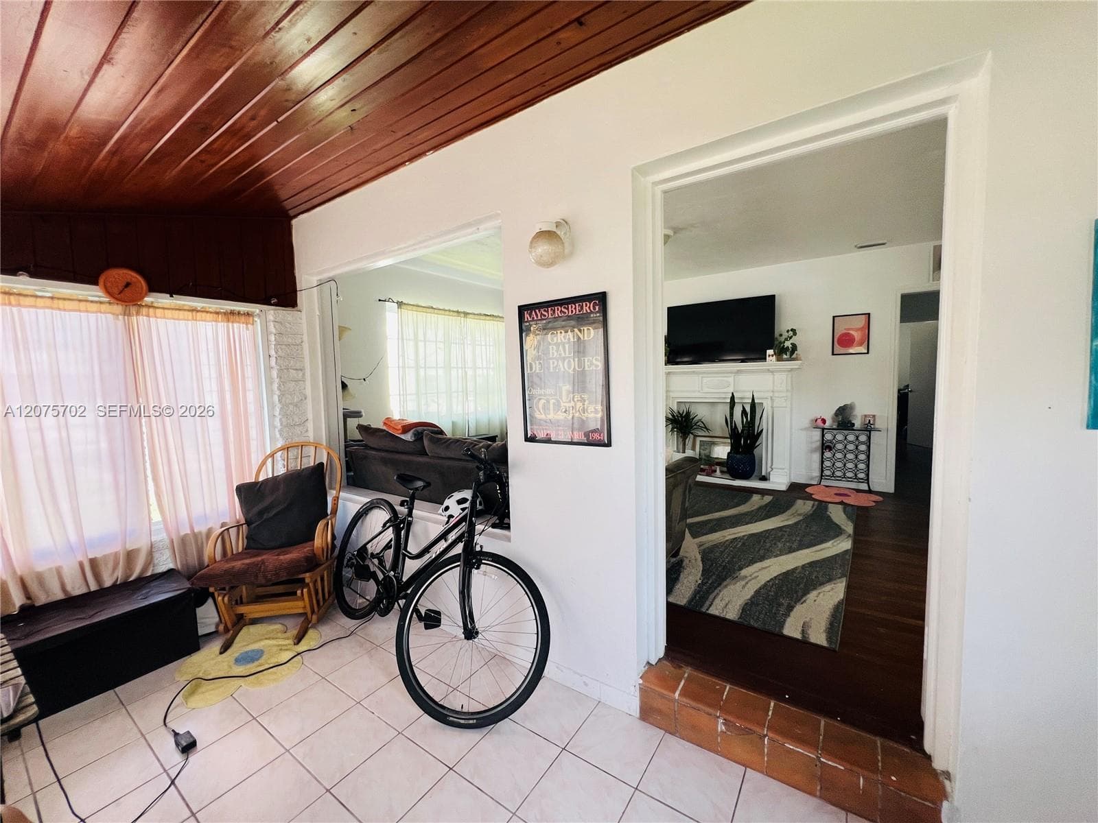 3072 SW 16th St # 3, Miami, FL 33145 — zdjęcie 2