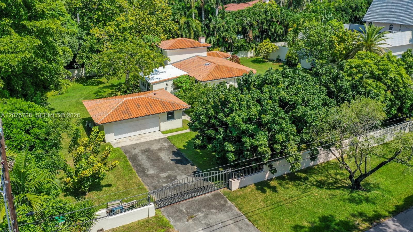 8775 SW 53rd Ct # REAR, Miami, FL 33143 — zdjęcie 2
