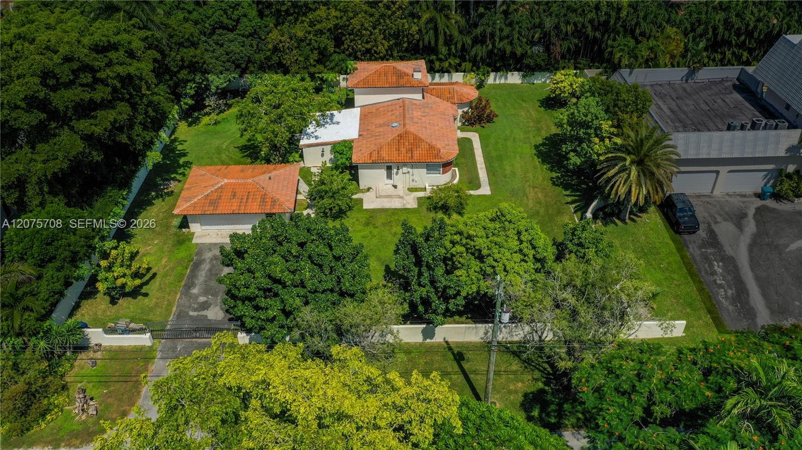 8775 SW 53rd Ct # REAR, Miami, FL 33143 — zdjęcie 3