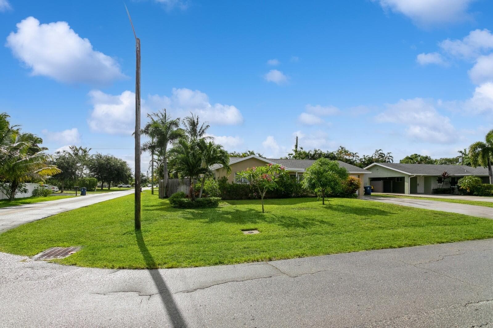 1615 Venus Avenue, Jupiter, FL 33469