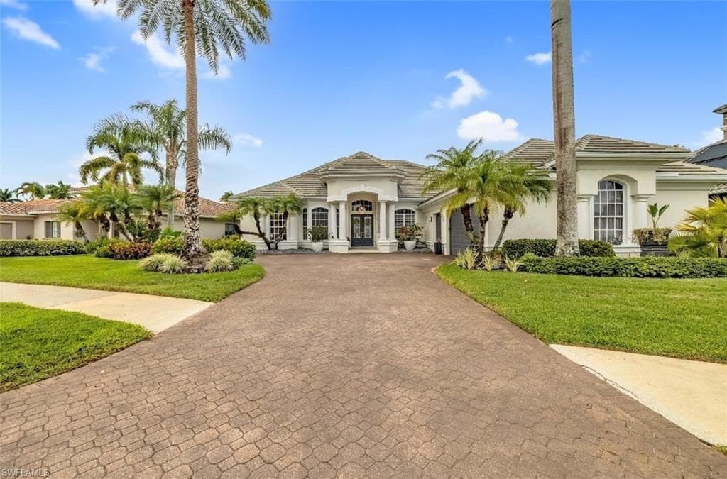 2721 Olde Cypress Drive, Naples, FL 34119 — zdjęcie 2