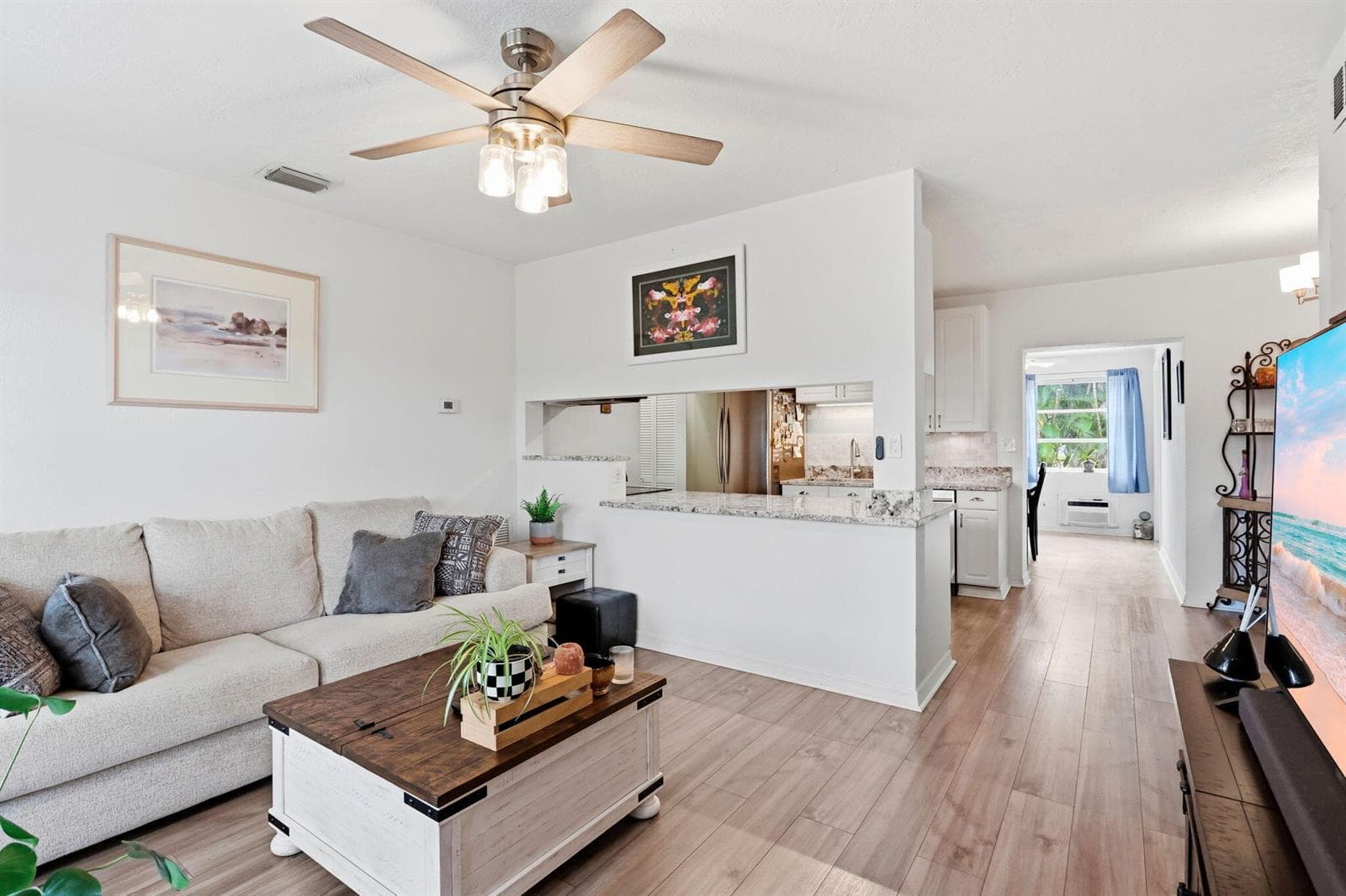 156 Granada Drive, Palm Springs, FL 33461 — zdjęcie 3