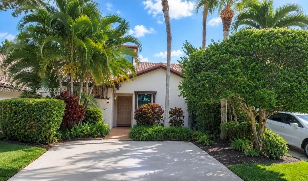 6777 Tiburon Cir, Boca Raton, FL 33433