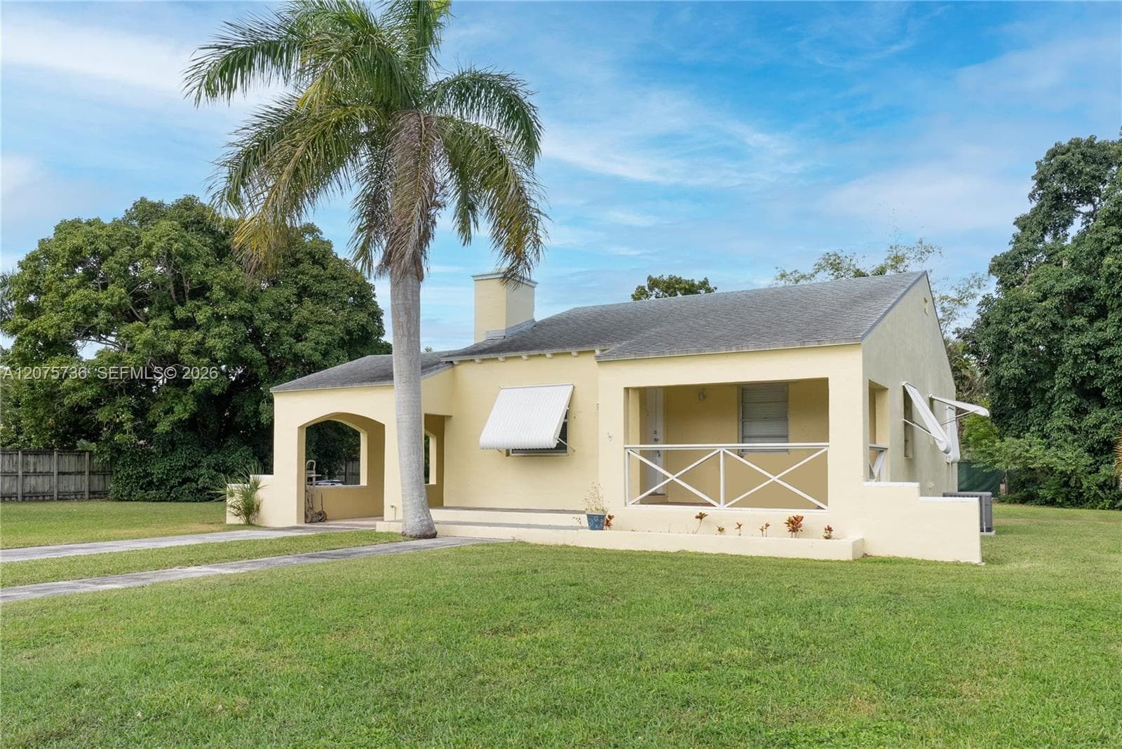 27 NW 21st St, Homestead, FL 33030