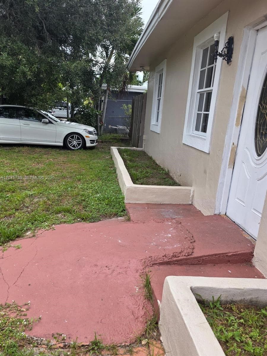 4570 SW 39th St, West Park, FL 33023 — zdjęcie 2