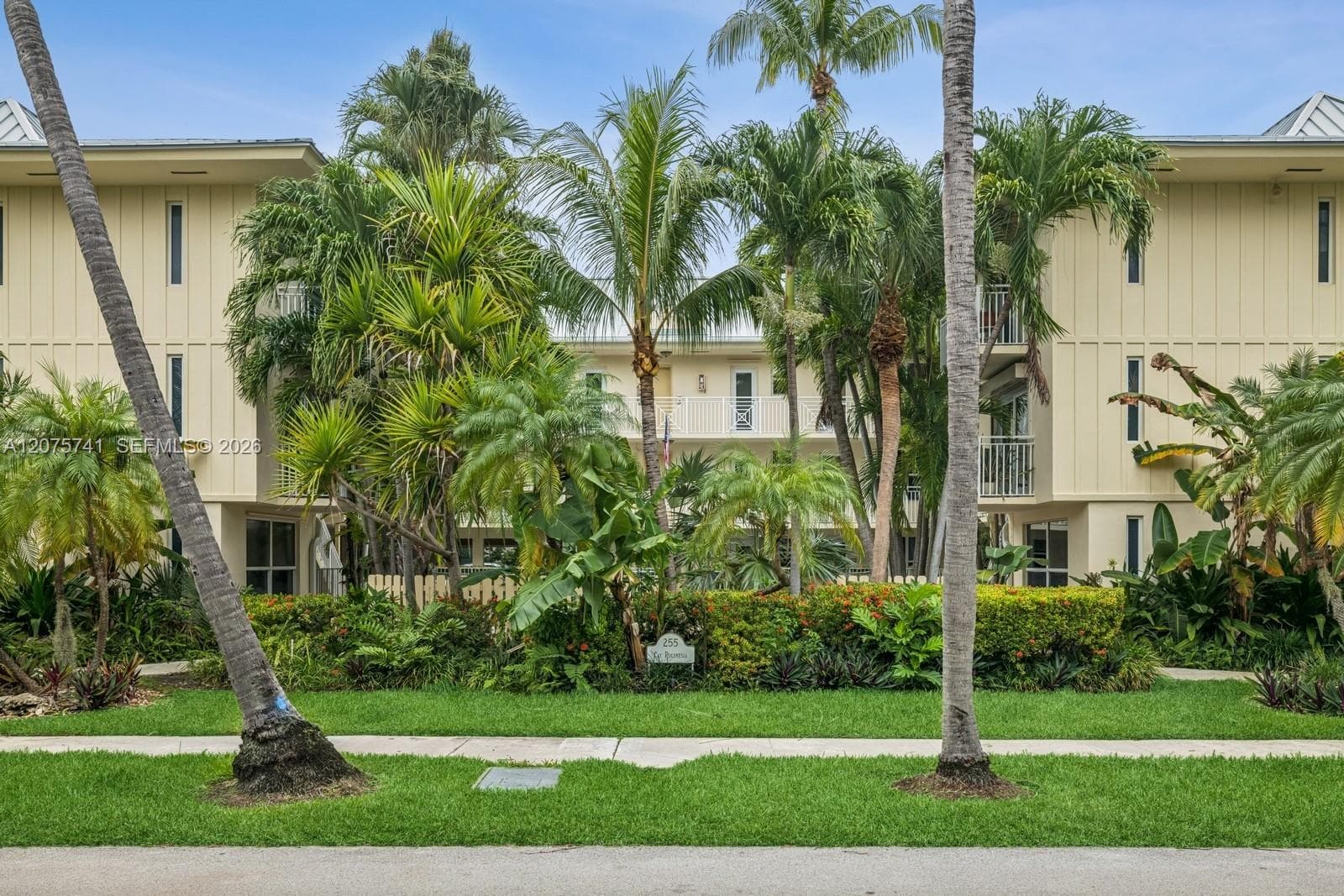 255 Sunrise Dr # 107, Key Biscayne, FL 33149 — zdjęcie 3
