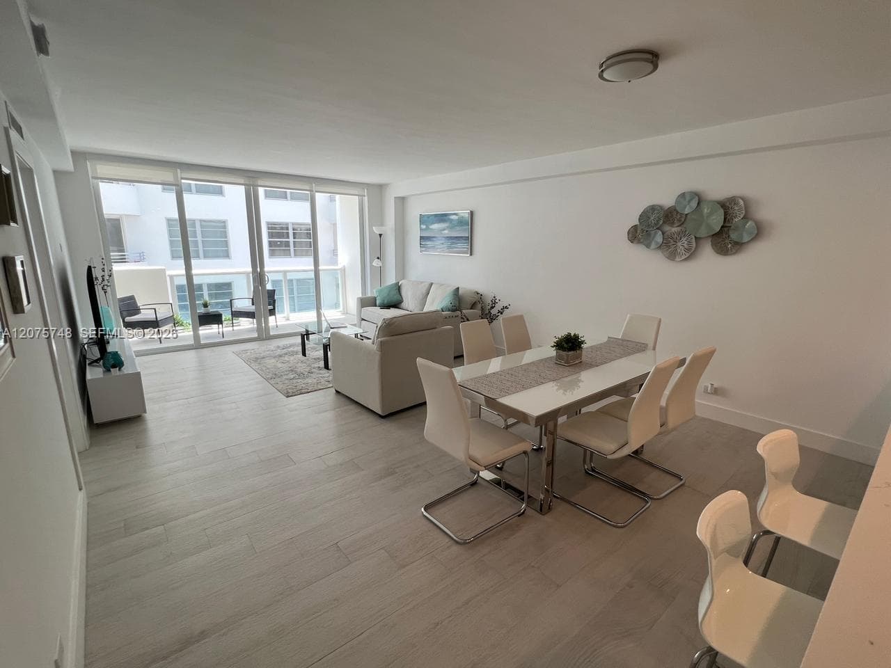 5601 Collins Ave # 412A, Miami Beach, FL 33140 — zdjęcie 3