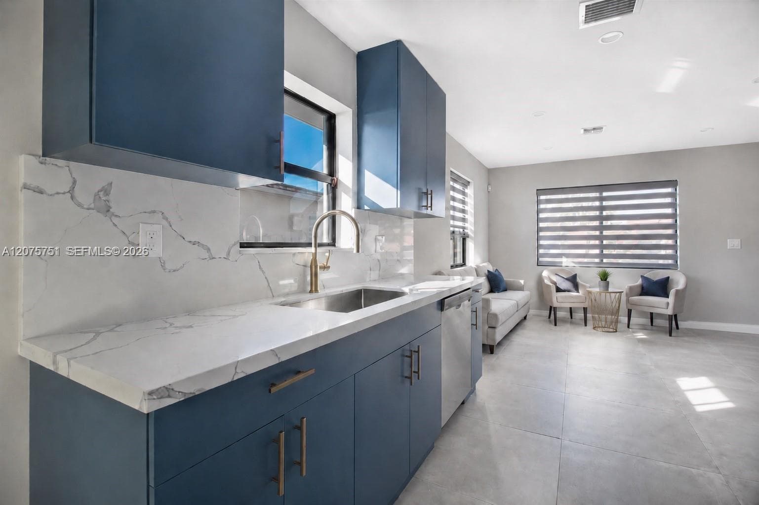 3610 SW 4th St # 3610, Miami, FL 33135 — zdjęcie 5