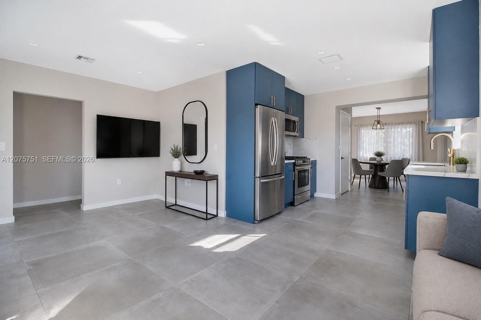 3610 SW 4th St # 3610, Miami, FL 33135 — zdjęcie 4