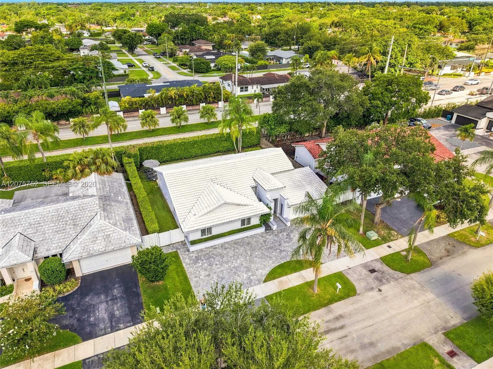 8250 SW 86th Ct, Miami, FL 33143 — zdjęcie 2