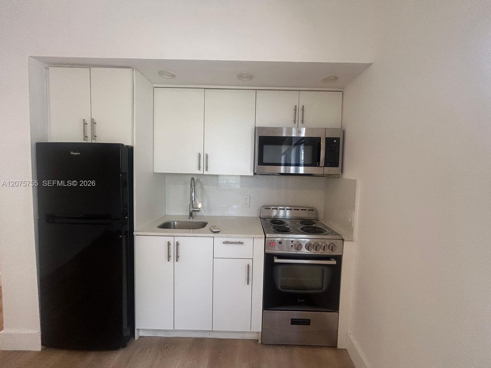 2000 Monroe St # 10, Hollywood, FL 33020 — zdjęcie 3
