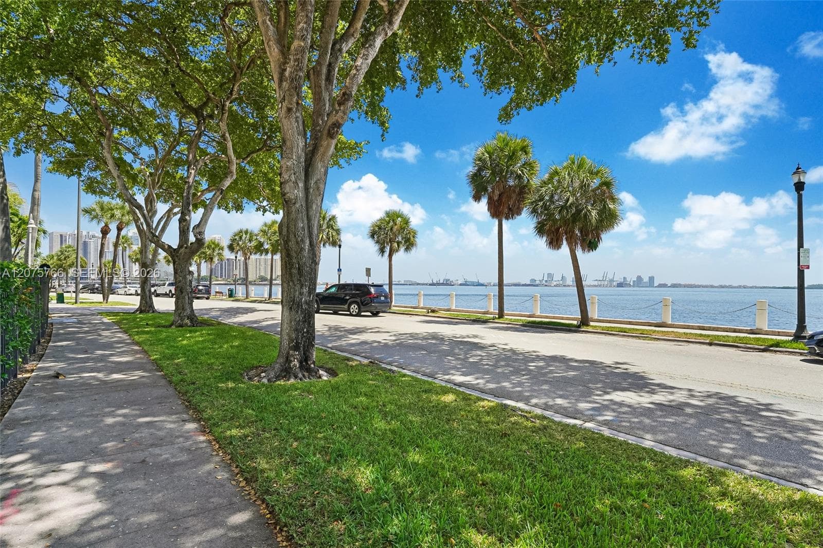 1420 Brickell Bay Dr # 206D, Miami, FL 33131 — zdjęcie 3