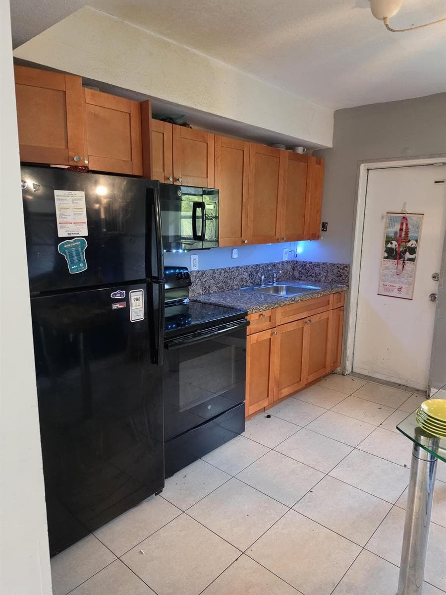 5926 TAFT Street, Hollywood, FL 33021 — zdjęcie 2