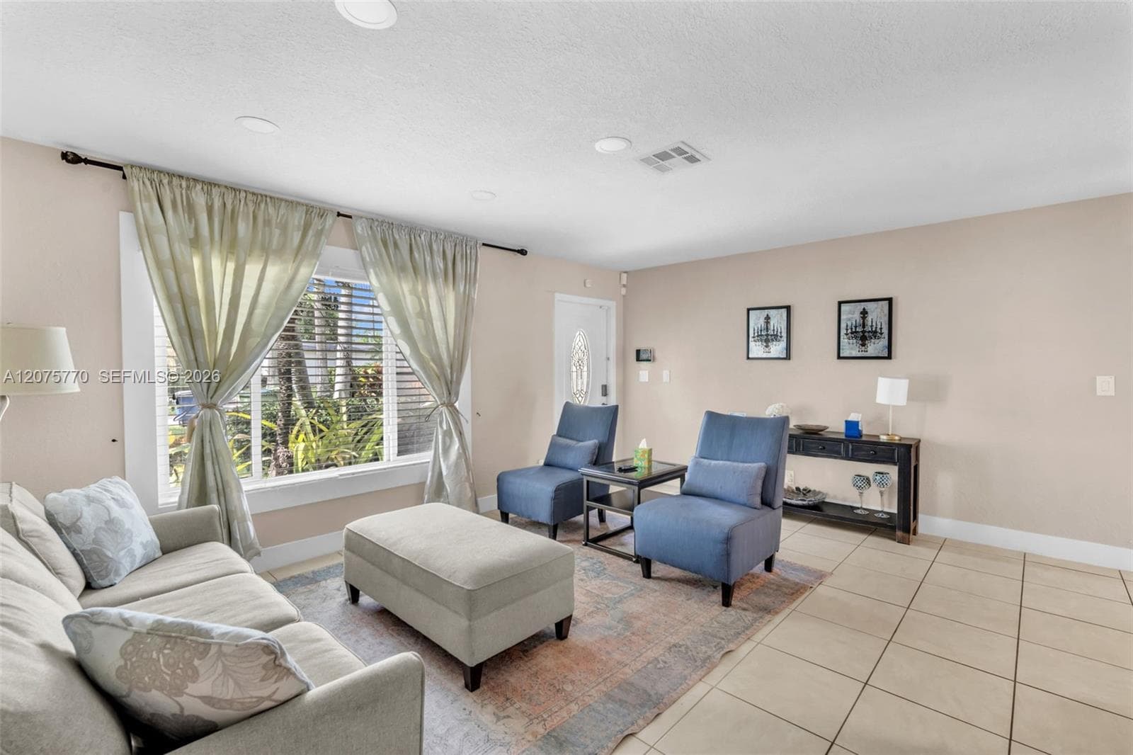 907 NE 5th St, Hallandale Beach, FL 33009 — zdjęcie 5